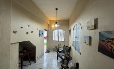 Venta Casa Santa Fe - cercana a Av. General Paz