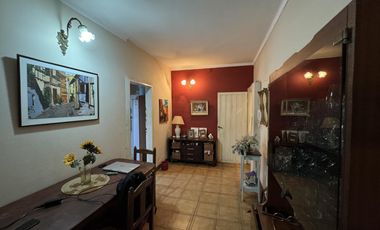Venta Casa Santa Fe - cercana a Av. General Paz