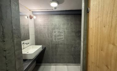 Venta - Local Comercial con ubicación estratégica en el centro de Neuquén - L025