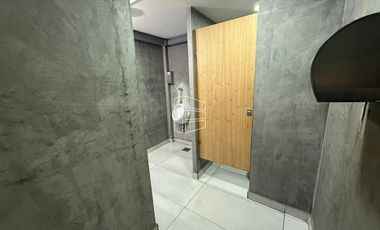 Venta - Local Comercial con ubicación estratégica en el centro de Neuquén - L025