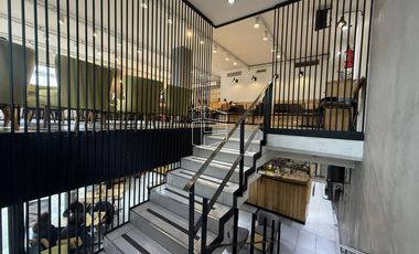 Venta - Local Comercial con ubicación estratégica en el centro de Neuquén - L025