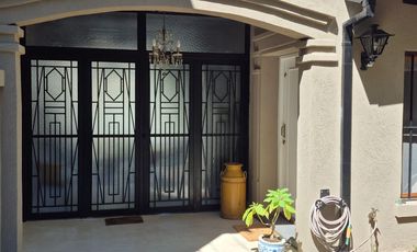 Casa en Acas.-B.Parque Aguirre