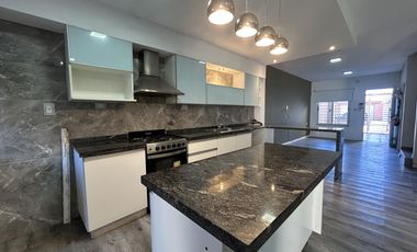 VENTA - CASA EN MARIA SELVA