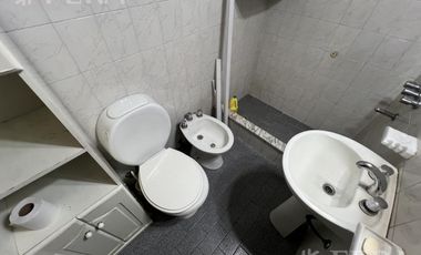 Venta PH 3 ambientes con patio en Wilde