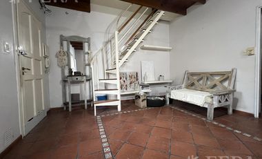 Venta PH 3 ambientes con patio en Wilde