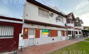 Venta PH 3 ambientes con patio en Wilde