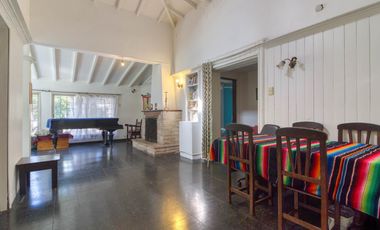 Venta casa Don Torcuato 5 ambientes con pileta