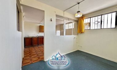 CASA Habitacional con 2 Locales Comerciales – Zona Central