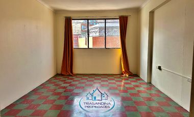 CASA Habitacional con 2 Locales Comerciales – Zona Central