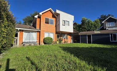 Casa en Venta en Altos de Puerto Varas