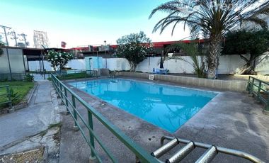 Departamento en Venta en Av. Aeropuerto Edif. Jardin de la Rada 2875