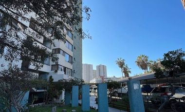 Departamento en Venta en Av. Aeropuerto Edif. Jardin de la Rada 2875