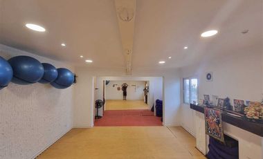 Local Comercial en Arriendo en José Domingo Cañas - Campo de Deportes