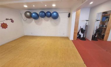 Local Comercial en Arriendo en José Domingo Cañas - Campo de Deportes