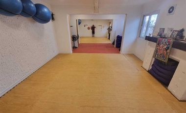 Local Comercial en Arriendo en José Domingo Cañas - Campo de Deportes