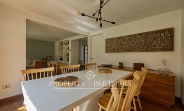 Preciosa casa remodelada en la Dehesa central.