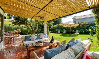 Preciosa casa remodelada en la Dehesa central.