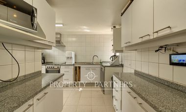 Preciosa casa remodelada en la Dehesa central.