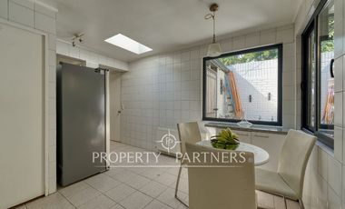 Preciosa casa remodelada en la Dehesa central.