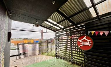 Casa en Venta en Frente a Santa Isabel