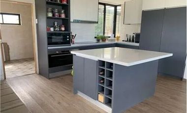 Venta Casa moderna en parcela. Ecosustentable.3D, 2B. Hermosas vistas!