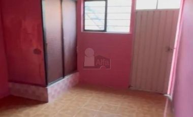 Casa sola en venta en Ejército del Trabajo, Chicoloapan, México.