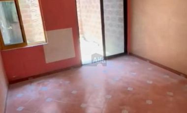 Casa sola en venta en Ejército del Trabajo, Chicoloapan, México.