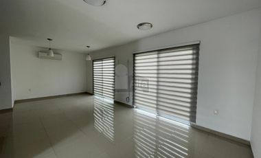 Casa en Renta en Real Campestre Clúster 10