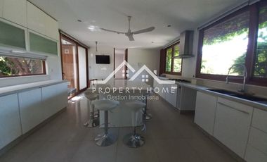 EXCELENTE CASA MEDITERRÁNEA Y PRECIOSO PAISAJISMO LAS BRISAS