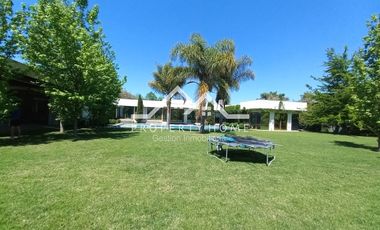 EXCELENTE CASA MEDITERRÁNEA Y PRECIOSO PAISAJISMO LAS BRISAS