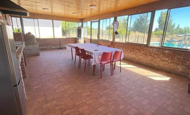 CASA EN VENTA DE 5 DORM. EN MAULE