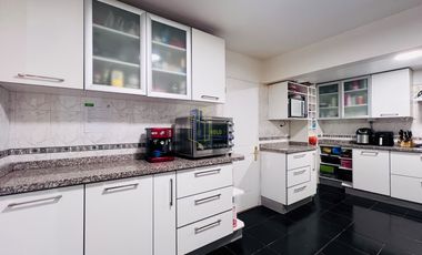 CASA EN VENTA 4D 3B PISCINA Y TERRAZA