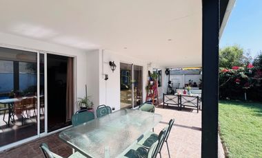 CASA EN VENTA 4D 3B PISCINA Y TERRAZA