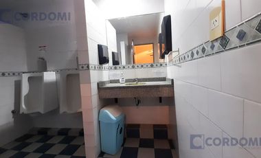 Alquiler de Local en Lanús Este 380 m2 en Esquina
