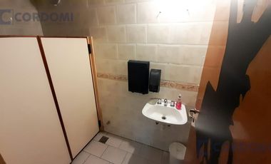 Alquiler de Local en Lanús Este 380 m2 en Esquina