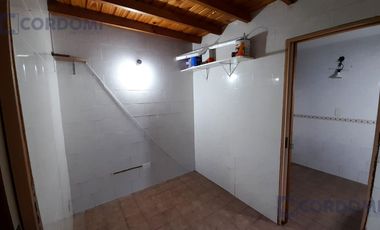 Alquiler de Local en Lanús Este 380 m2 en Esquina