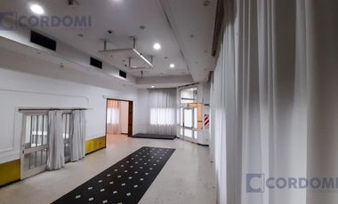 Alquiler de Local en Lanús Este 380 m2 en Esquina