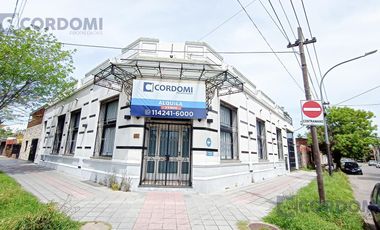 Alquiler de Local en Lanús Este 380 m2 en Esquina