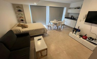 Monoambiente con cochera en venta en Ituzaingó Norte