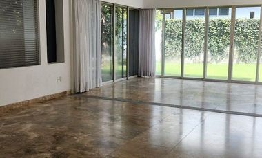 Renta Casa de Lujo en Fracc. Las Lomas Club & Campo Golf