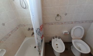 Florida - amplio y Luminoso Departamento de 3 amb con Balcones!