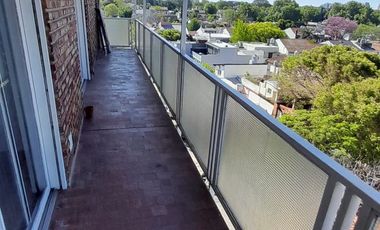 Florida - amplio y Luminoso Departamento de 3 amb con Balcones!