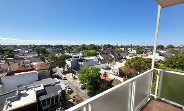 Florida - amplio y Luminoso Departamento de 3 amb con Balcones!