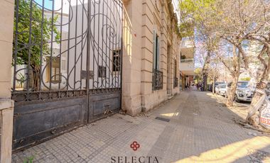 Alquiler Casona Comercial en General Paz – 250 m² únicos