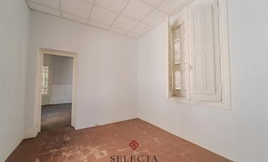 Alquiler Casona Comercial en General Paz – 250 m² únicos