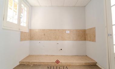 Alquiler Casona Comercial en General Paz – 250 m² únicos