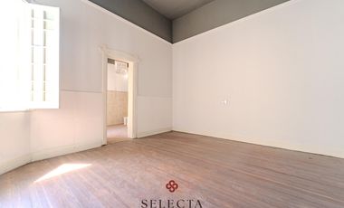 Alquiler Casona Comercial en General Paz – 250 m² únicos