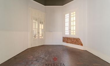 Alquiler Casona Comercial en General Paz – 250 m² únicos