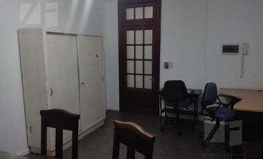Venta Oficina Pleno Centro, Edificio Historico!!!