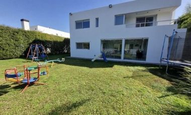 Casa en Fincas de Iraola II